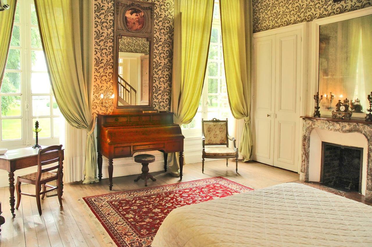 Chateau De Fleury La Foret Acomodação com café da manhã Igoville Exterior foto